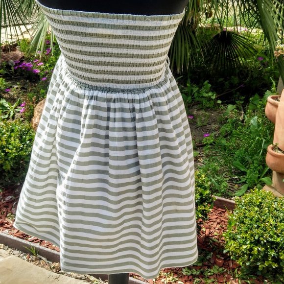 SAN SOUCI GREY STRIPED HALTER MINI-DRESS!! - Picture 2 of 4
